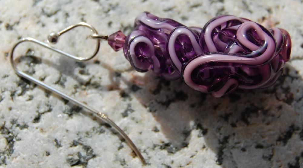 Earrings, purple knots, allongés