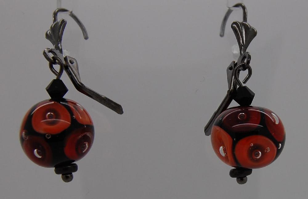 Earrings : red and orange dots with bubbles